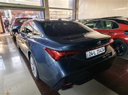 تۆیۆتا ئەڤەلۆن